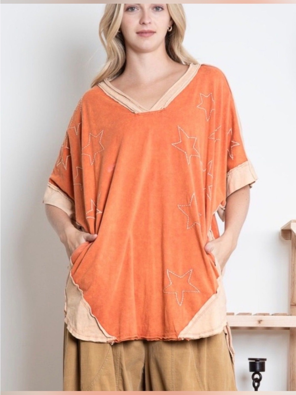 NWT Blue Velvet V-Neck Embroidered Star Stitch Tunic Top Size S